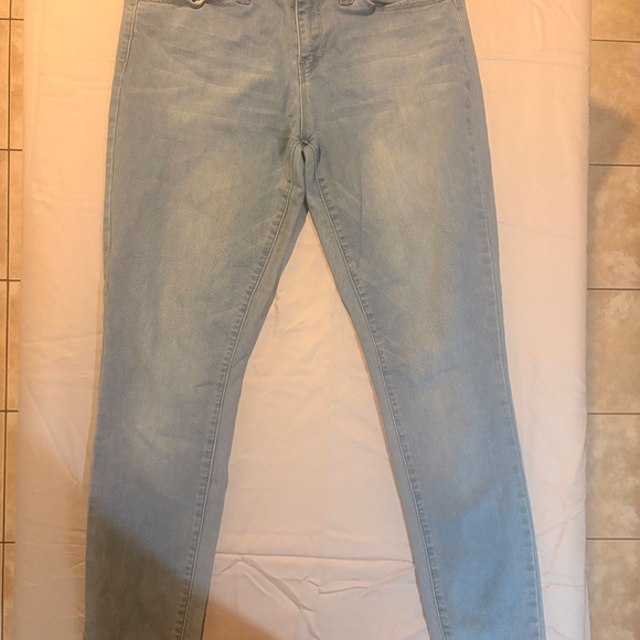 Women’s push up denim jeans - Picture 2 of 2